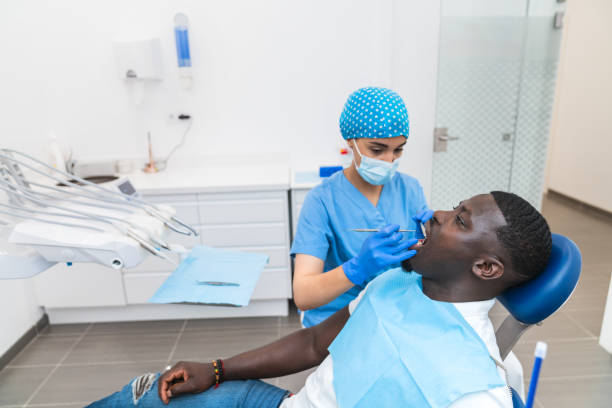 Best Emergency Dental Extractions in Lake Magdalene, FL